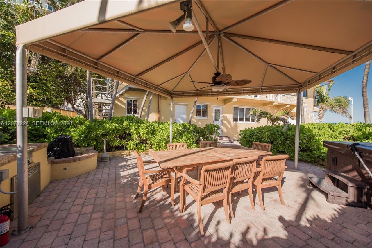 302 Balboa St , Hollywood, FL 33019 Photo