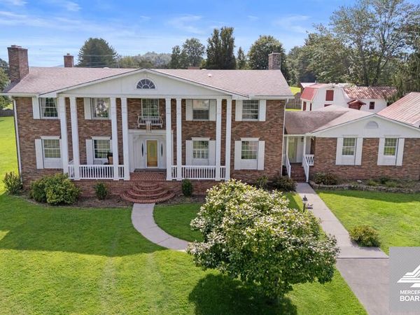 458 Holly Hill Rd, Princeton, WV 24740