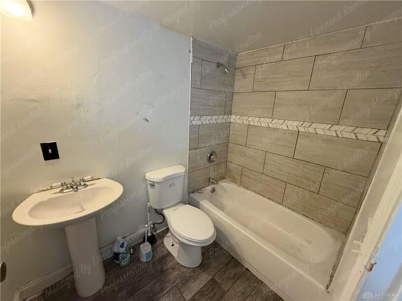 2315 Chickasaw Street, Unit 1, Cincinnati, OH 45219 Photo 14