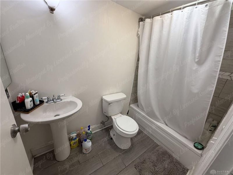 2315 Chickasaw Street, Unit 1, Cincinnati, OH 45219 Photo 8