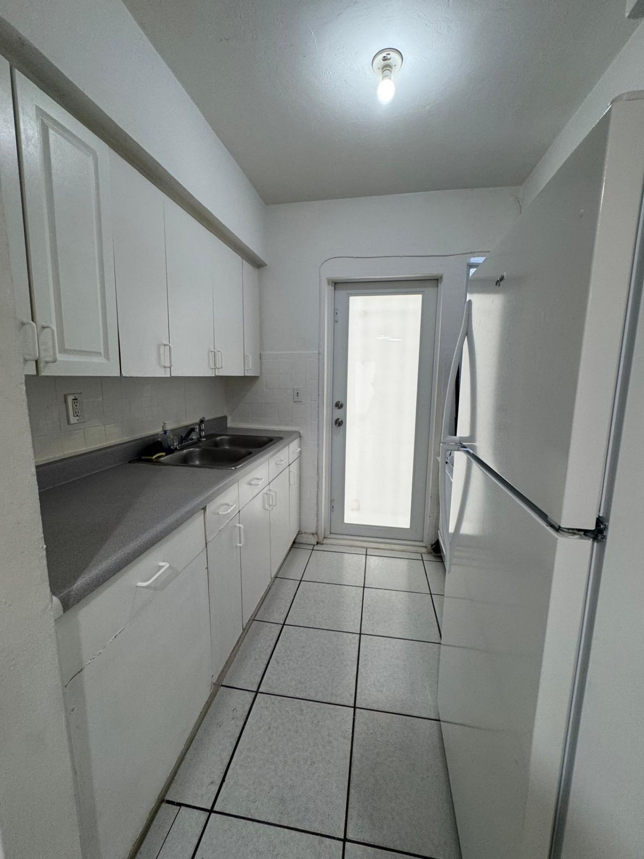 7424 Byron Avenue, Unit 4B, Miami Beach, FL 33141 Photo