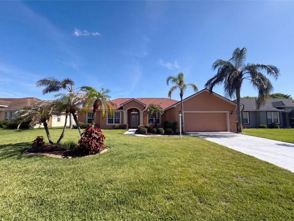 313 TERRANOVA BOULEVARD , WINTER HAVEN, FL 33884