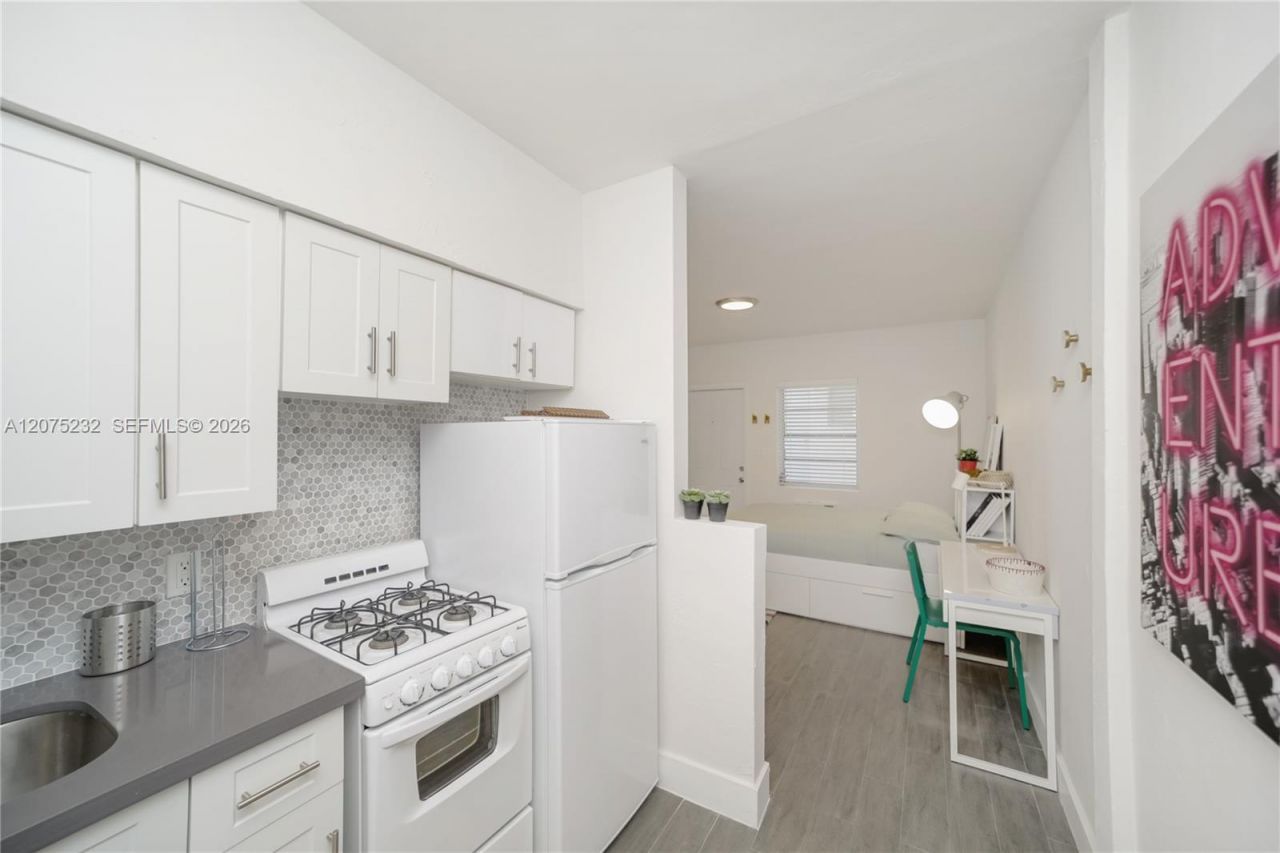 770 NE 123rd St , Unit 20, North Miami, FL 33161 Photo