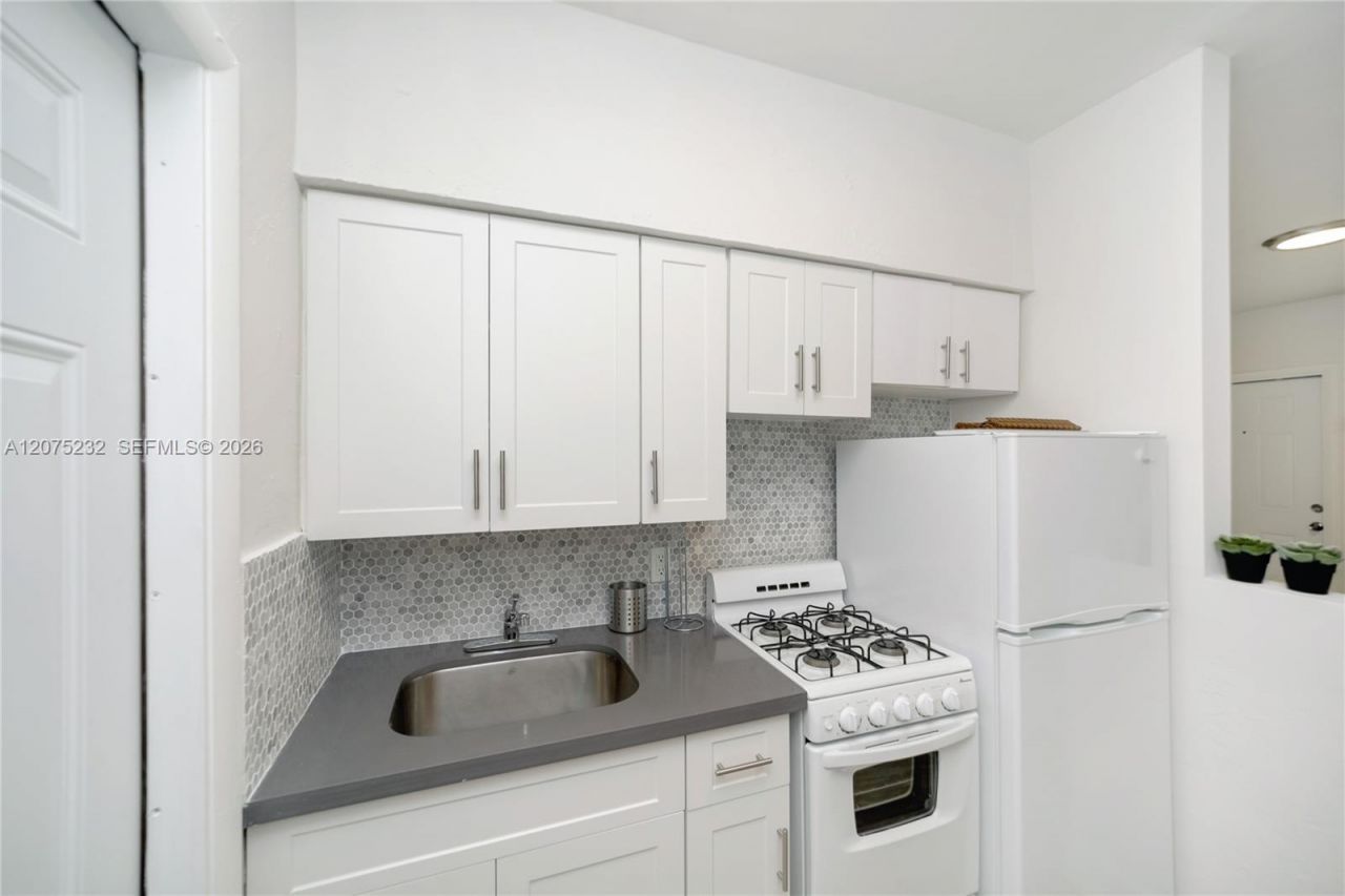 770 NE 123rd St , Unit 20, North Miami, FL 33161 Photo