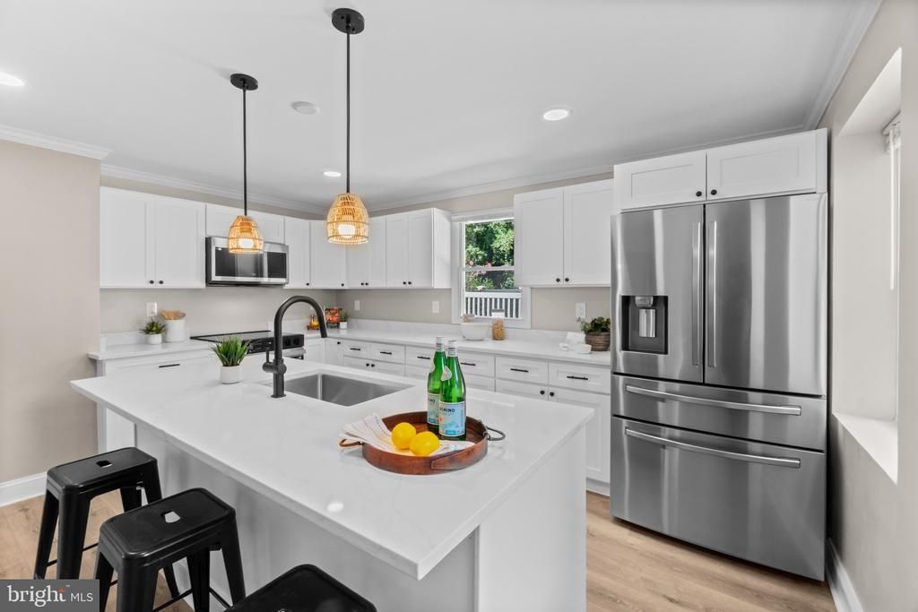 138 CARVEL BEACH ROAD, BALTIMORE, MD 21226