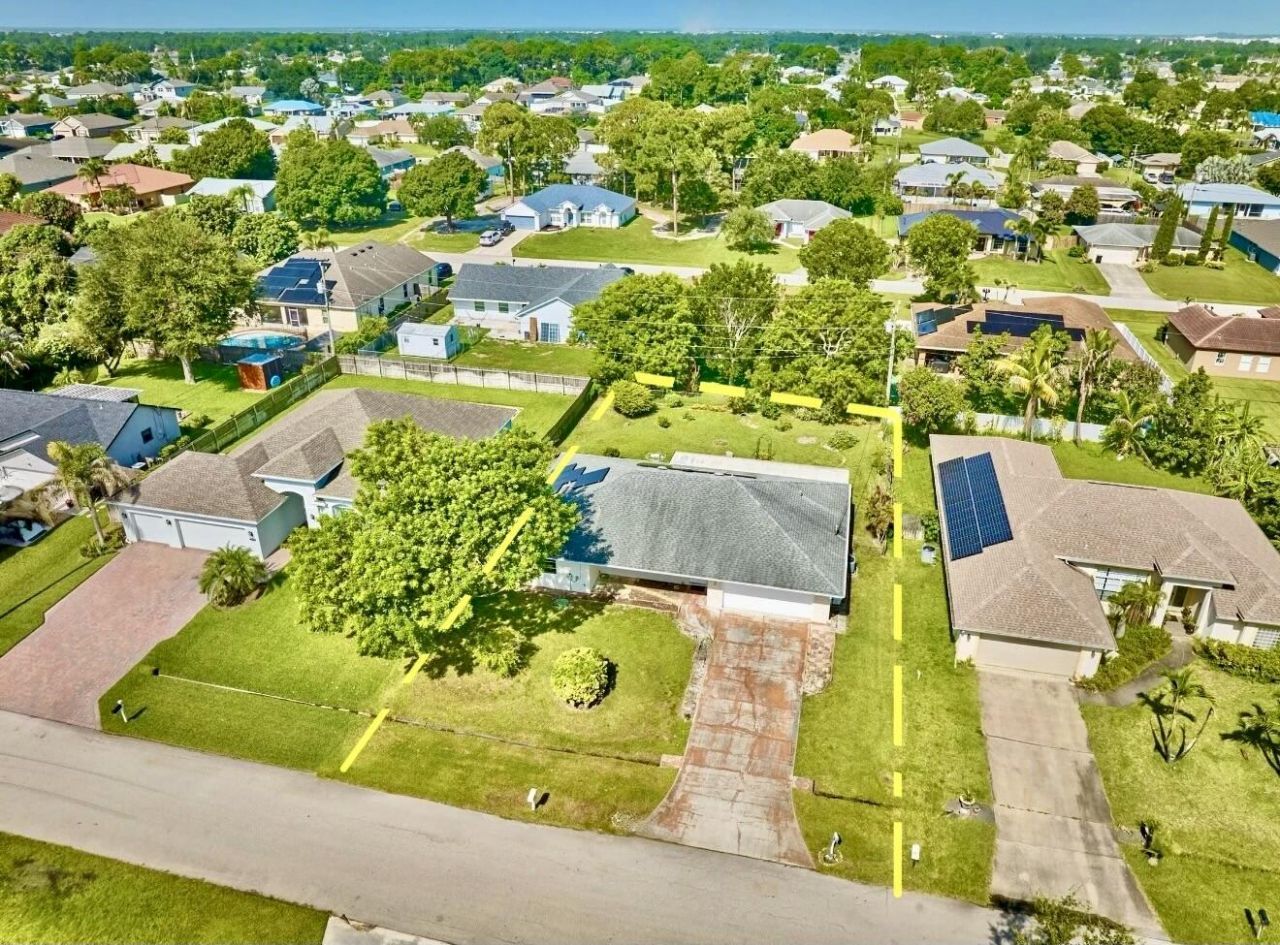 3330 SW Frankford Street, Port Saint Lucie, FL 34953 Photo