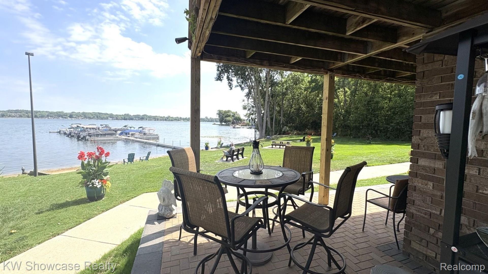 895 S Pontiac Trail Trail, Unit C101, Walled Lake, Mi 48390 Main Photo
