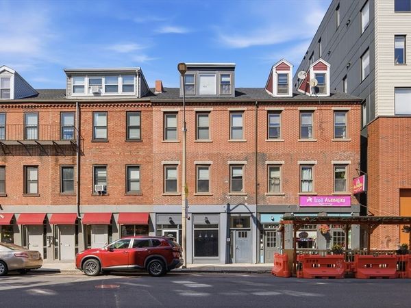 188-190 Sumner St, Boston, MA 02128