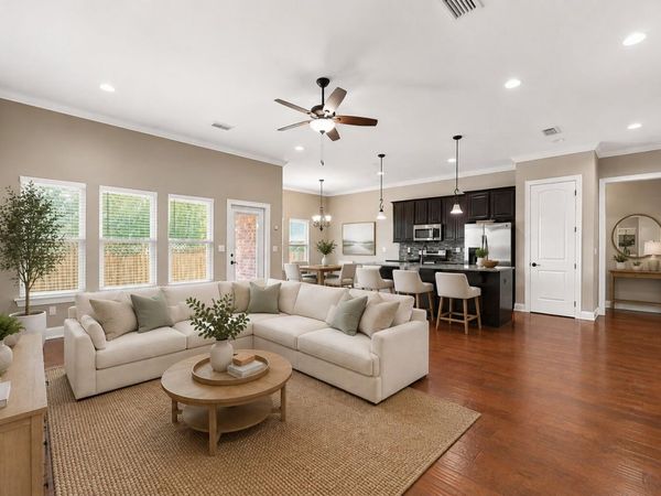 900 Tadpole Avenue, Niceville, FL 32578