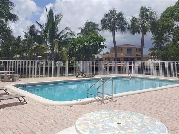101 SE 6TH Avenue, Unit 11, Pompano Beach, FL 33060