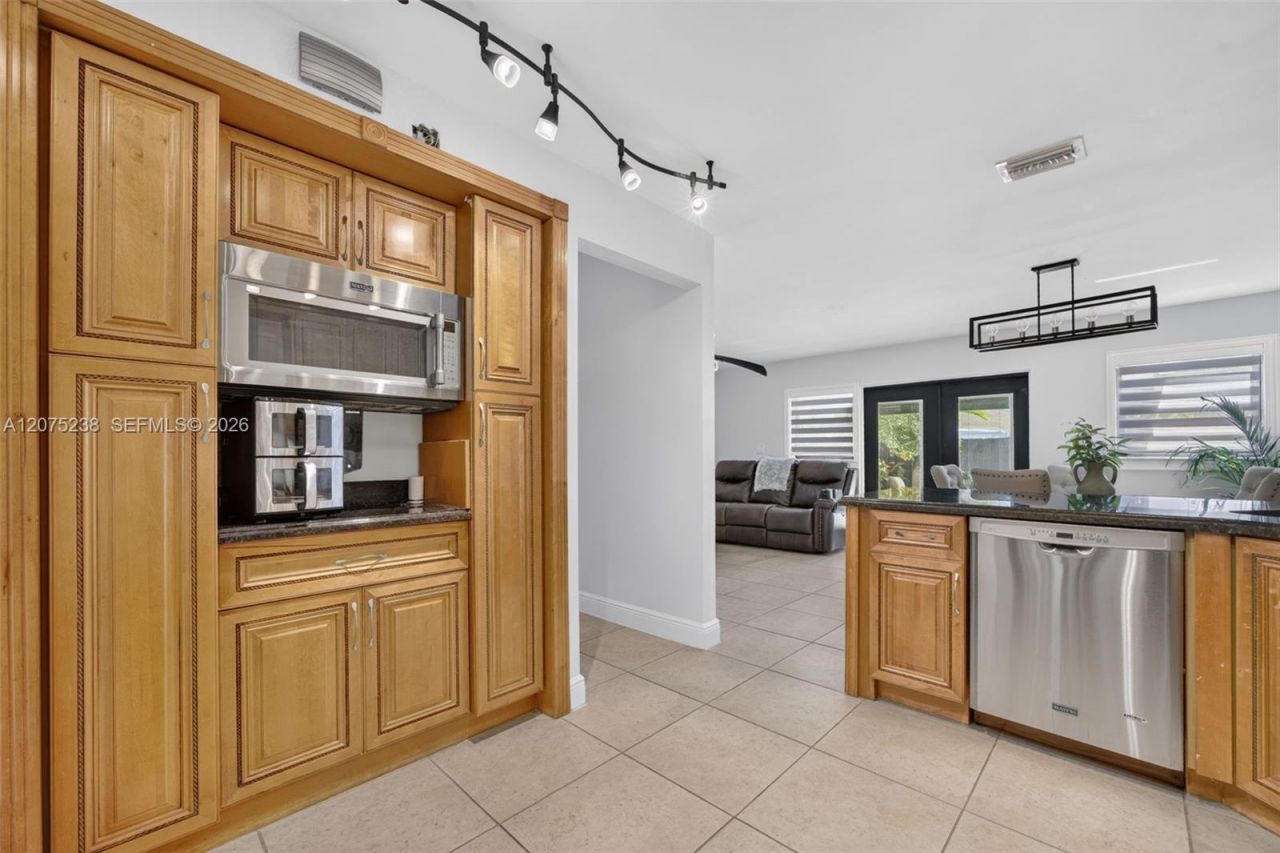 15401 SW 144th Ave , Miami, FL 33177 Photo