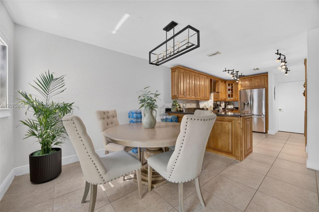 15401 SW 144th Ave , Miami, FL 33177 Photo