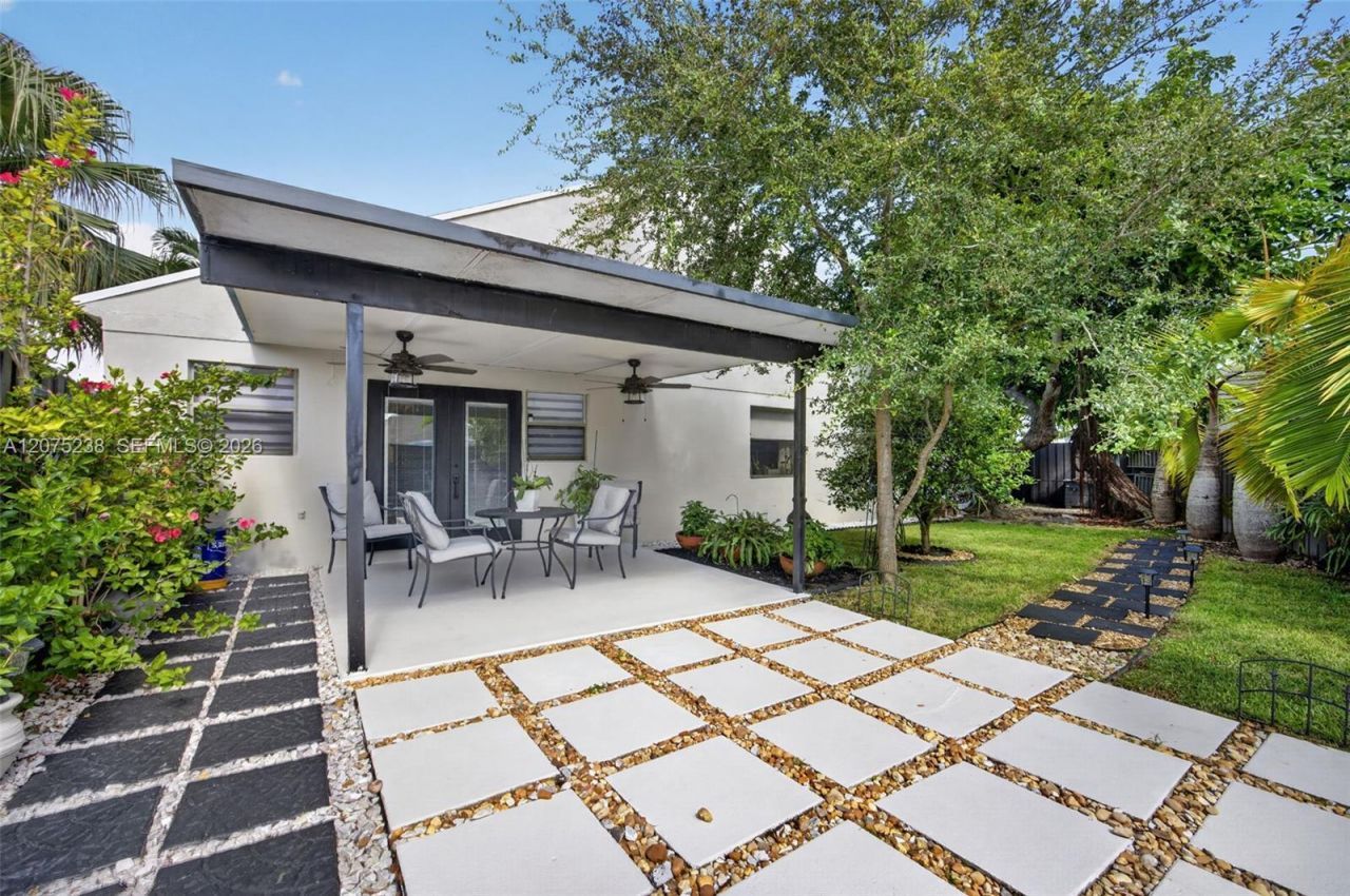 15401 SW 144th Ave , Miami, FL 33177 Photo