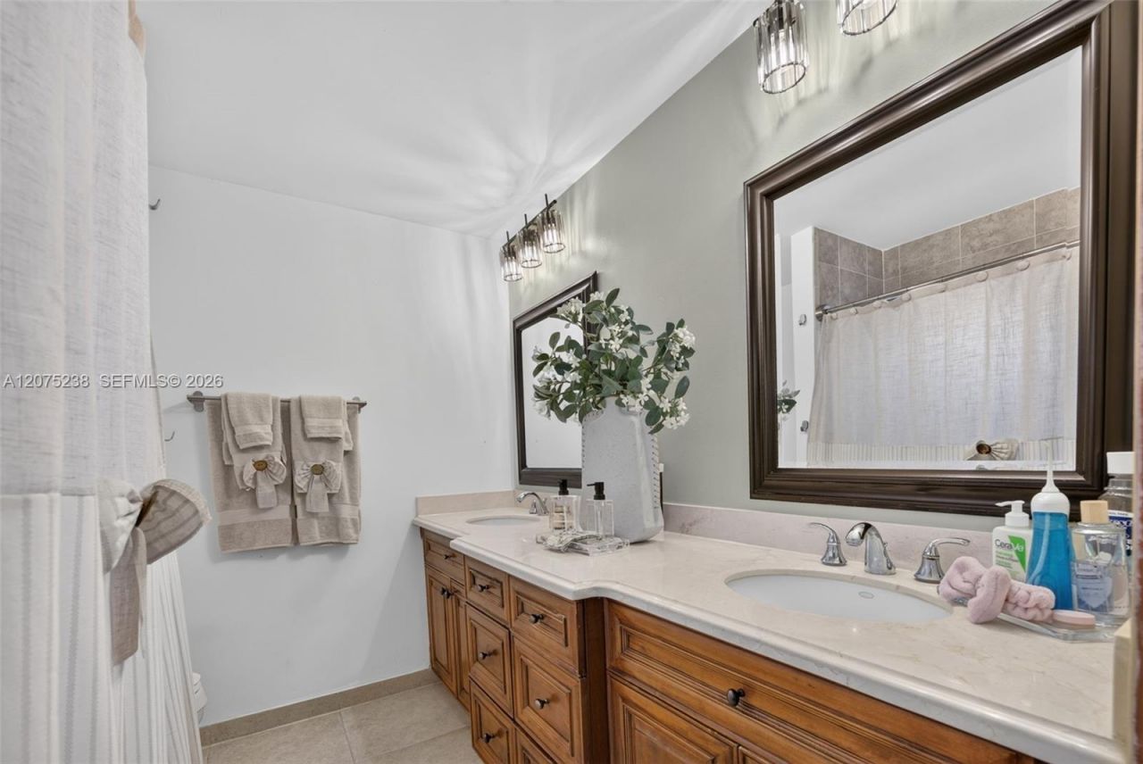 15401 SW 144th Ave , Miami, FL 33177 Photo