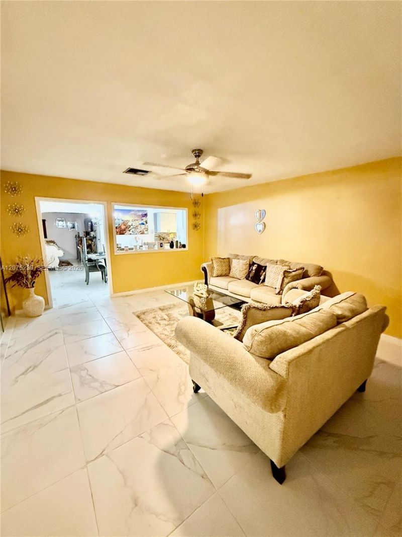 Please Call For Address, Unit A, Fort Lauderdale, FL 33311 Photo