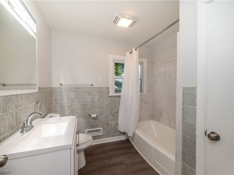 550 Neoka Drive, Campbell, OH 44405 Photo 26