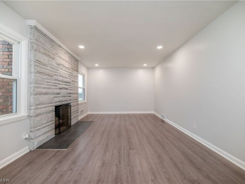 550 Neoka Drive, Campbell, OH 44405 Photo 6
