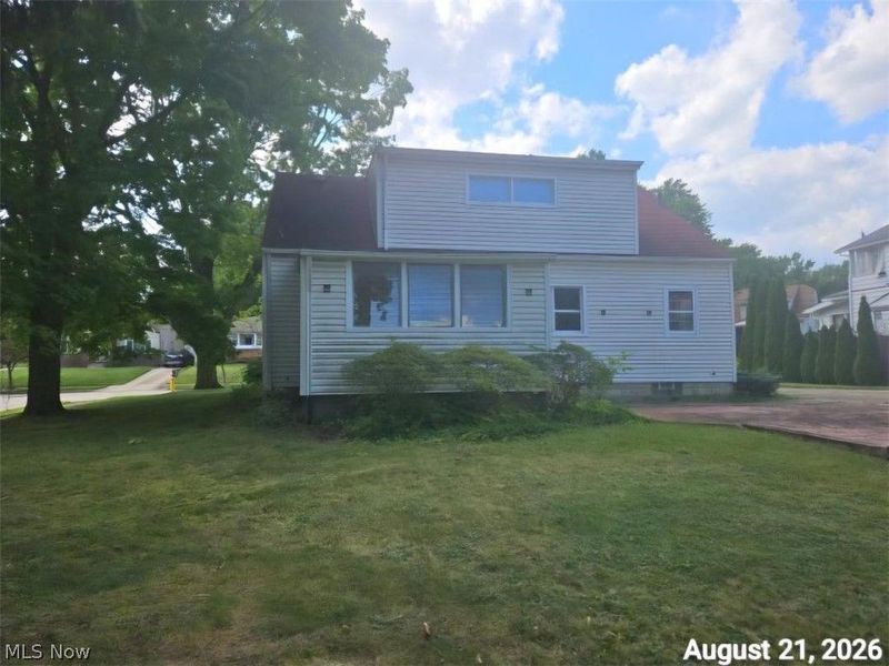 2124 Hillside Terrace, Akron, OH 44305 Photo 2