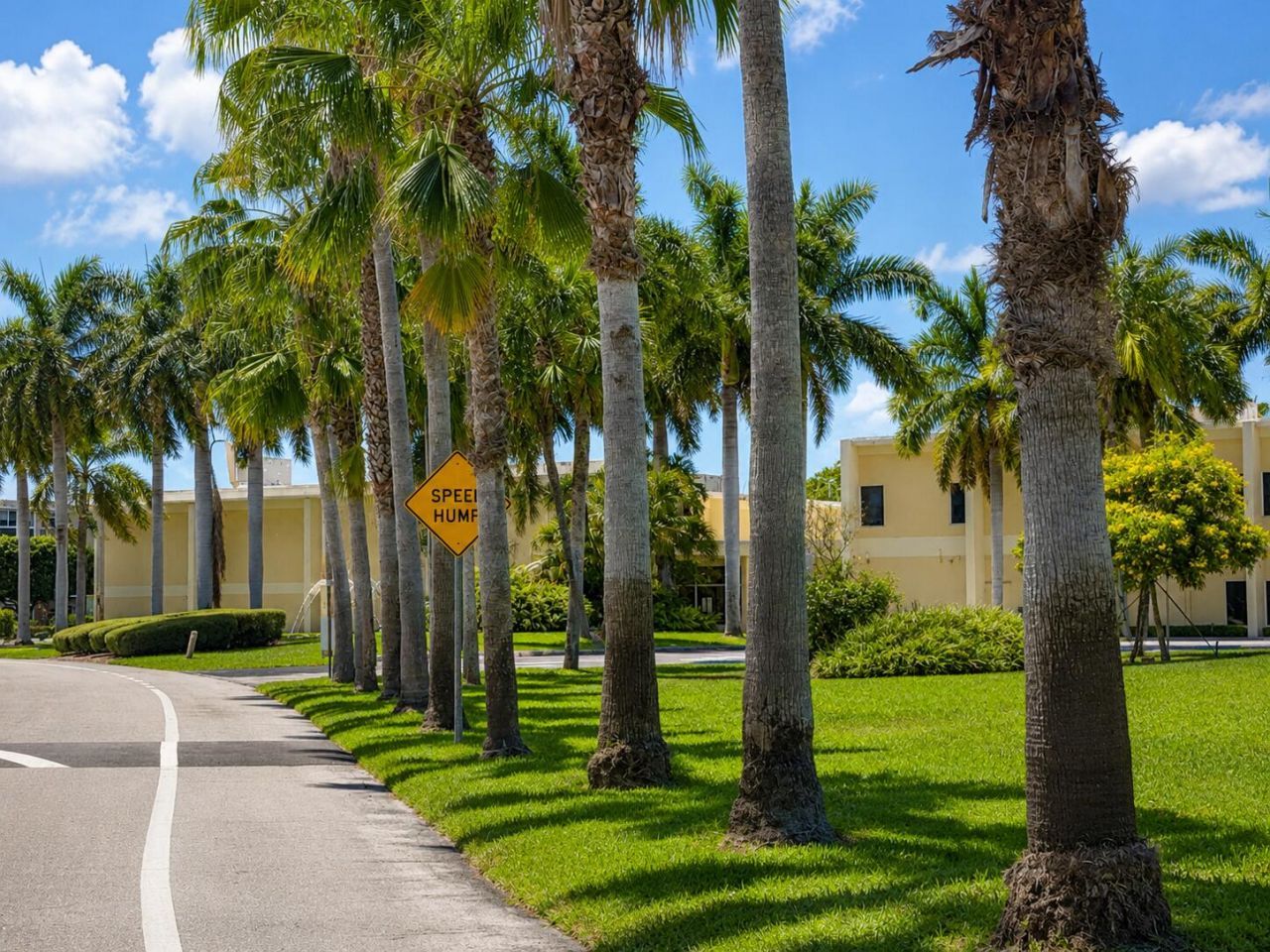 230 NE 26th Avenue, Unit 404, Boynton Beach, FL 33435 Photo