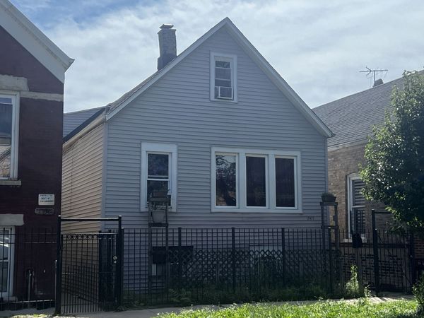 2417 S Troy Street , Chicago, IL 60623