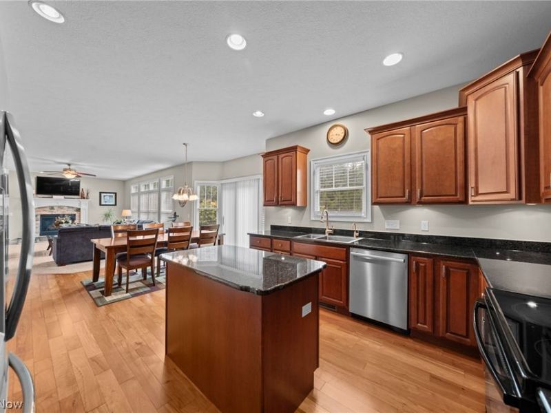 5158 Merrit Drive , Sagamore Hills, OH 44067 Photo 12