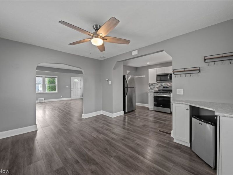 6810 Alber Avenue , Parma, OH 44129 Photo 11