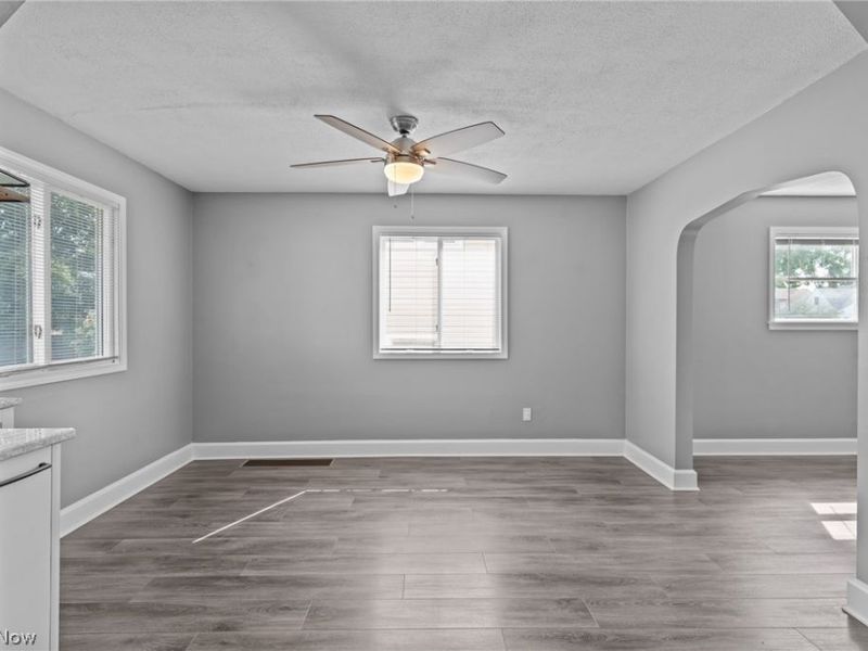 6810 Alber Avenue , Parma, OH 44129 Photo 13