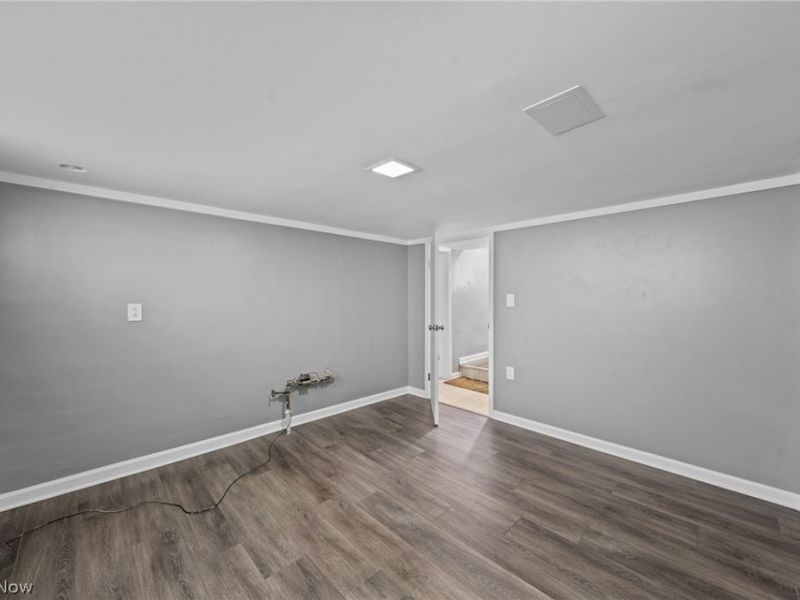 6810 Alber Avenue , Parma, OH 44129 Photo 28