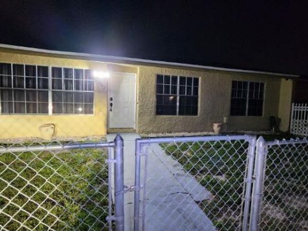 20742 NW 41st Avenue Road, Unit TWO, Miami Gardens, FL 33055