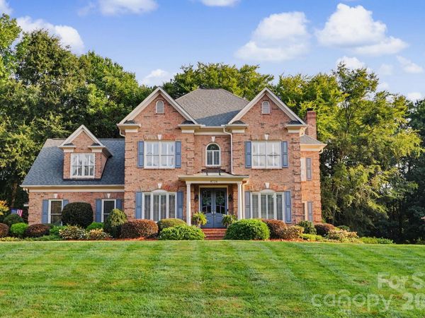 8724 Suninghurst Lane, Charlotte, NC 28277