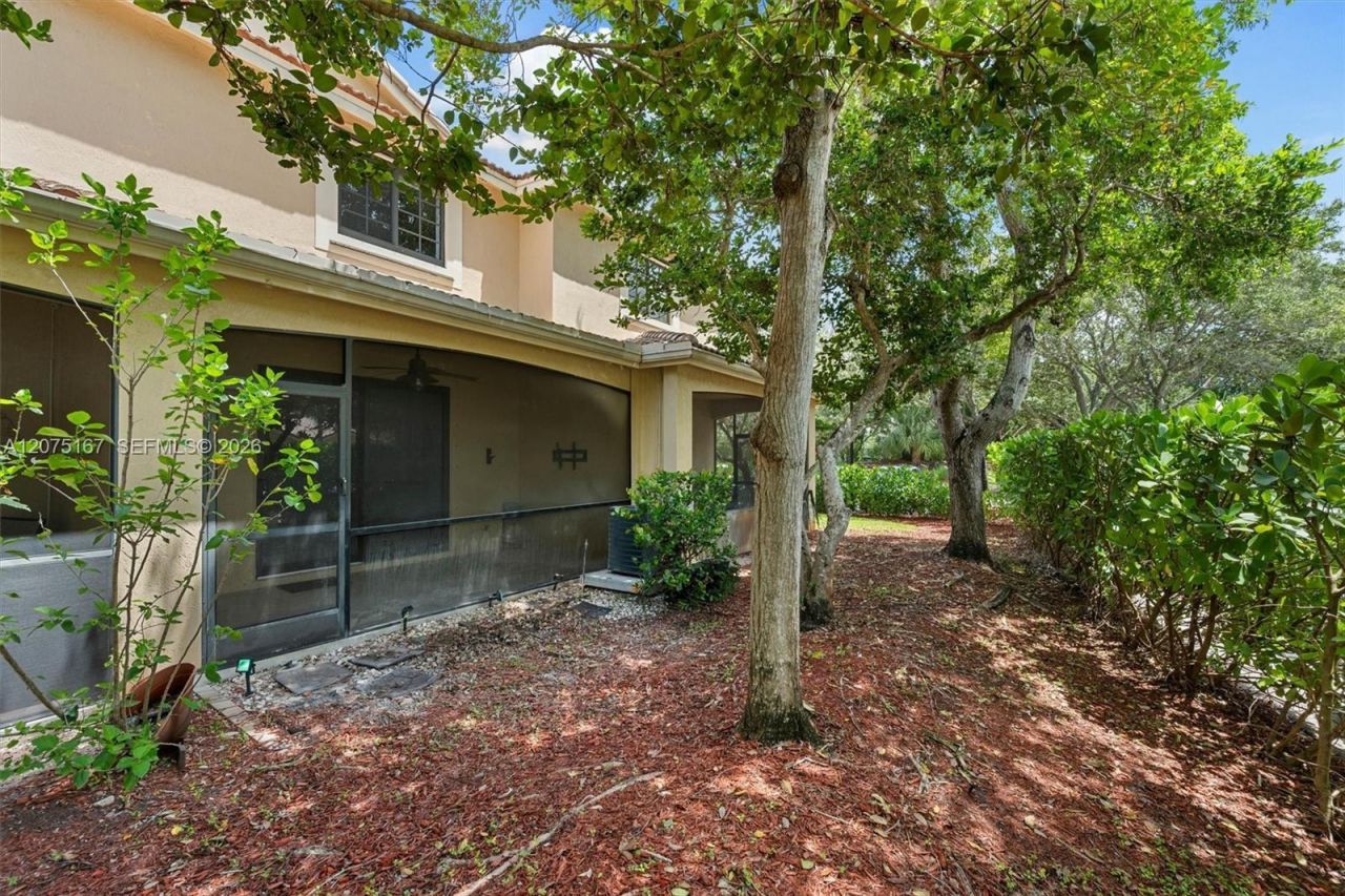 3810 Tree Top Dr, Weston, FL 33332 Photo