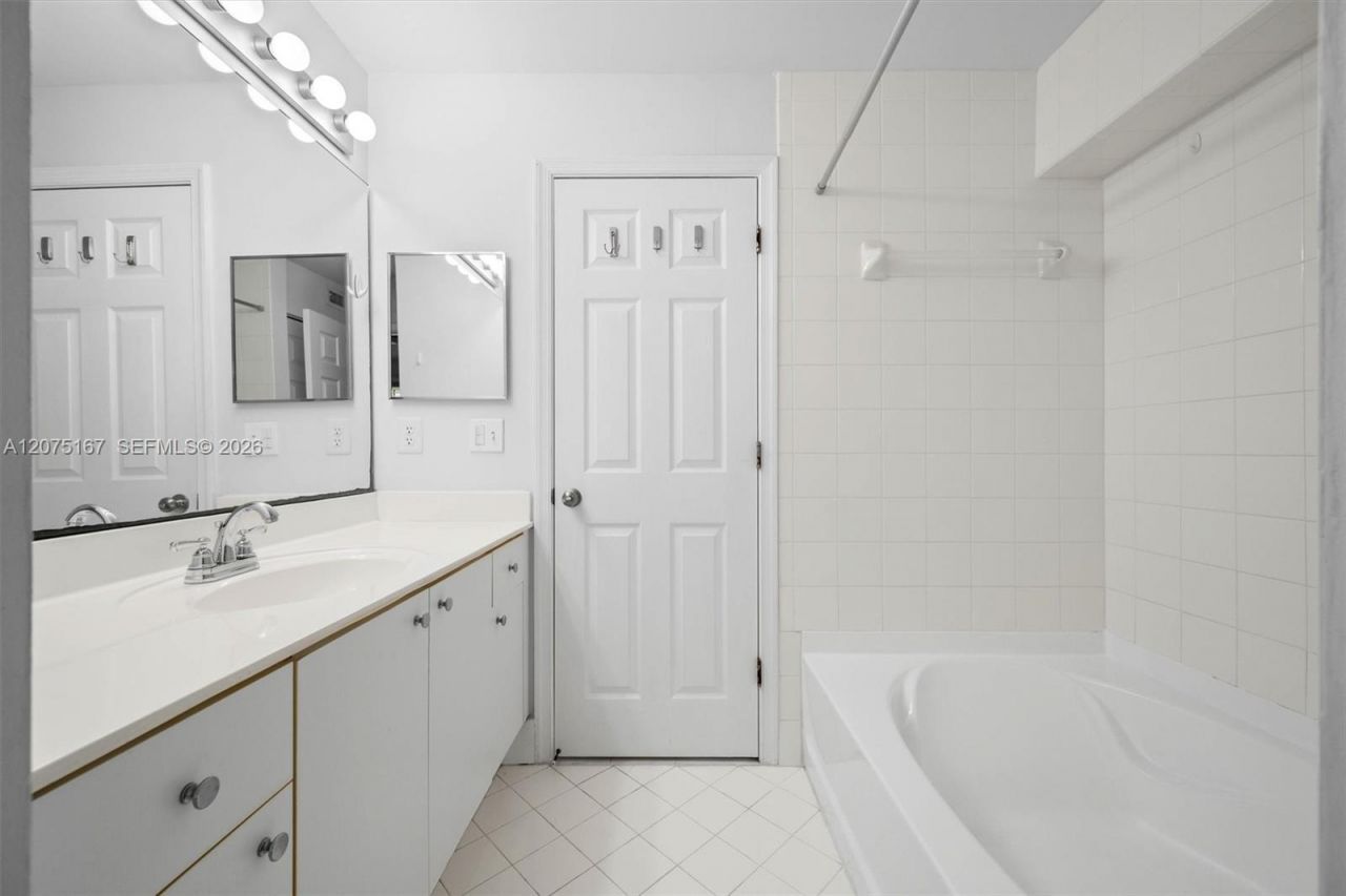 3810 Tree Top Dr, Weston, FL 33332 Photo