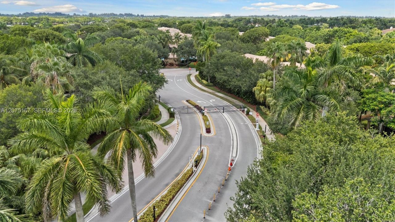 3810 Tree Top Dr, Weston, FL 33332 Photo