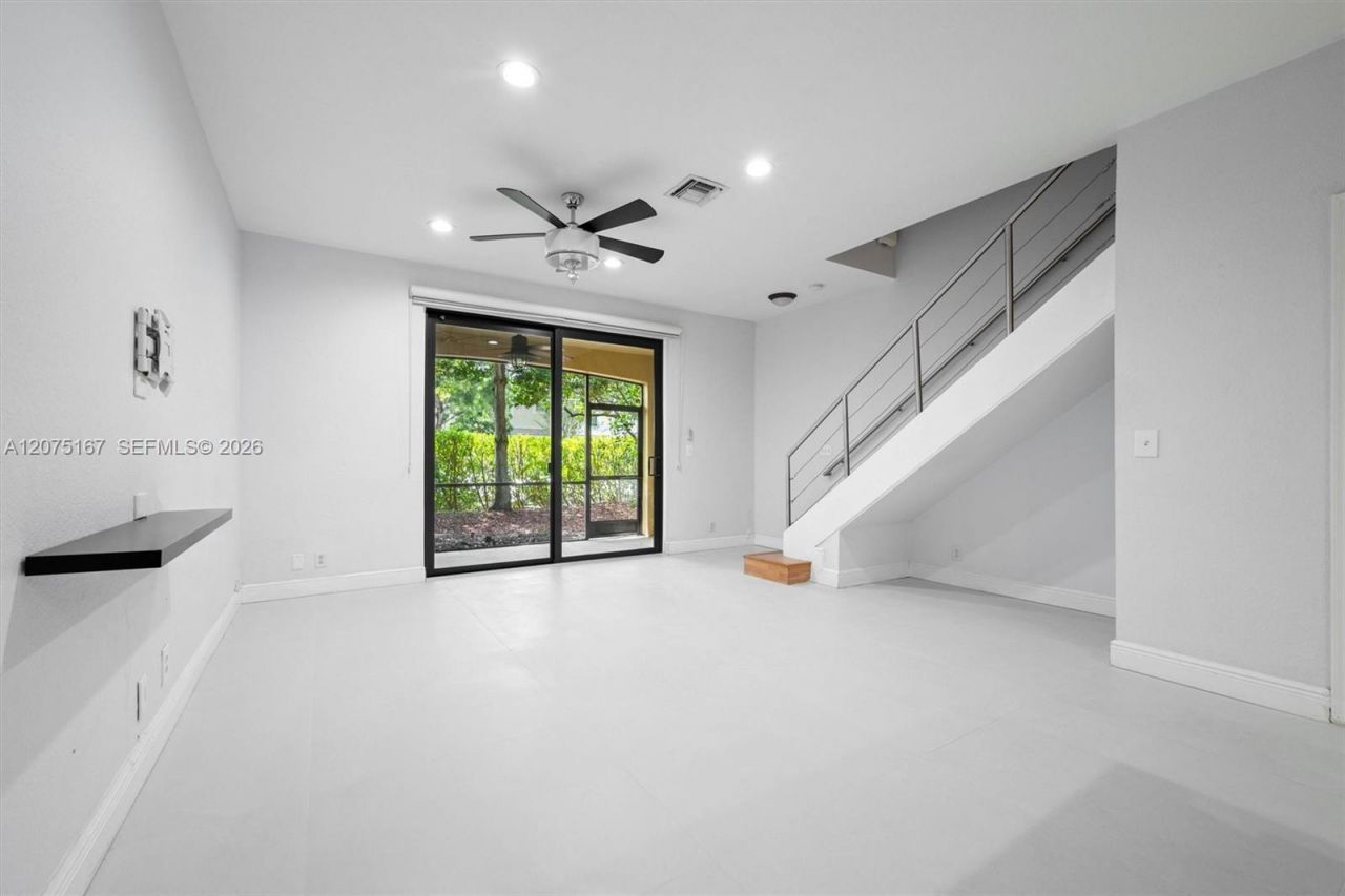 3810 Tree Top Dr, Weston, FL 33332 Photo