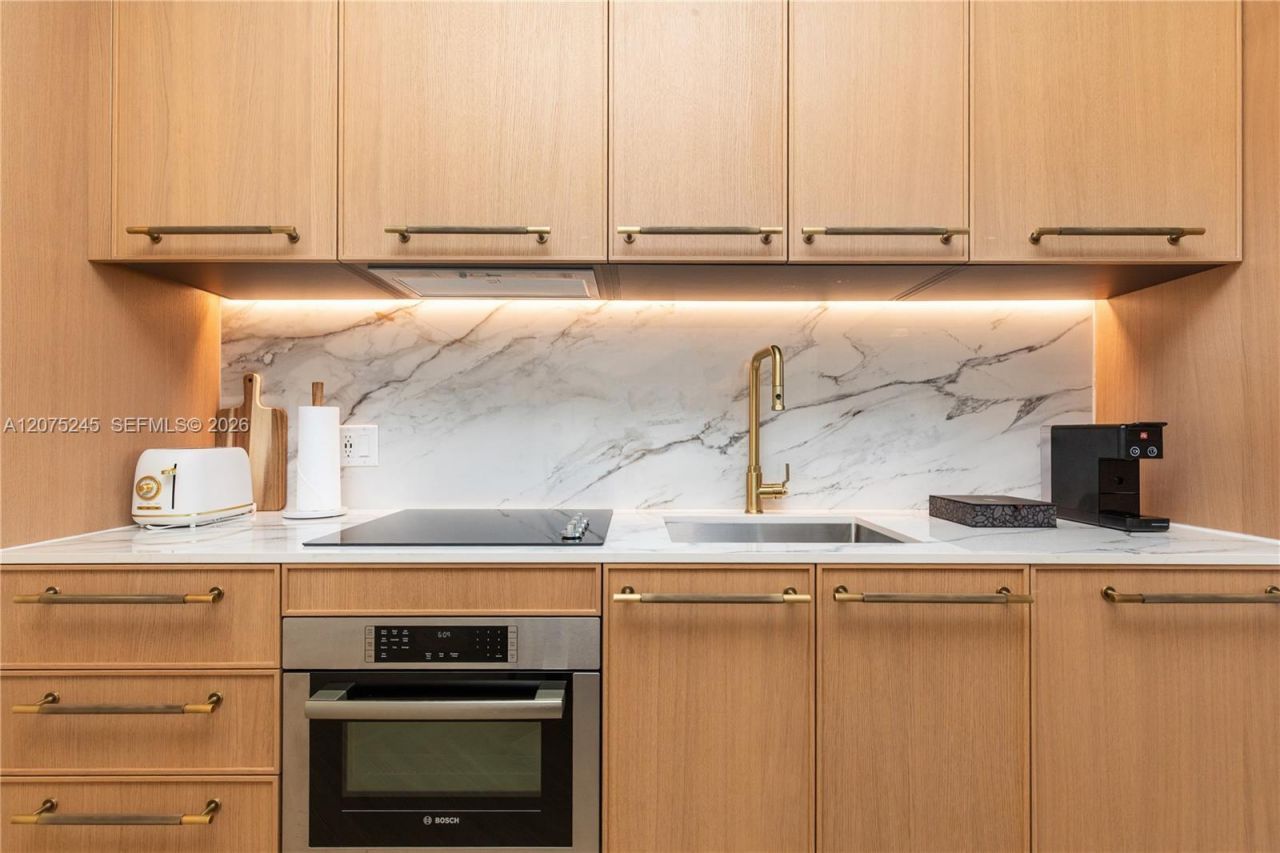 2700 NW 2nd Ave, Unit 302, Miami, FL 33127 Photo