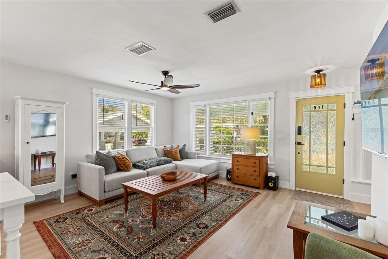 106 W Minnehaha Street , Tampa, FL 33604 Photo