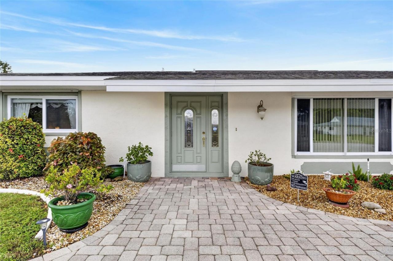 1516 New Bedford Drive , Sun City Center, FL 33573 Photo