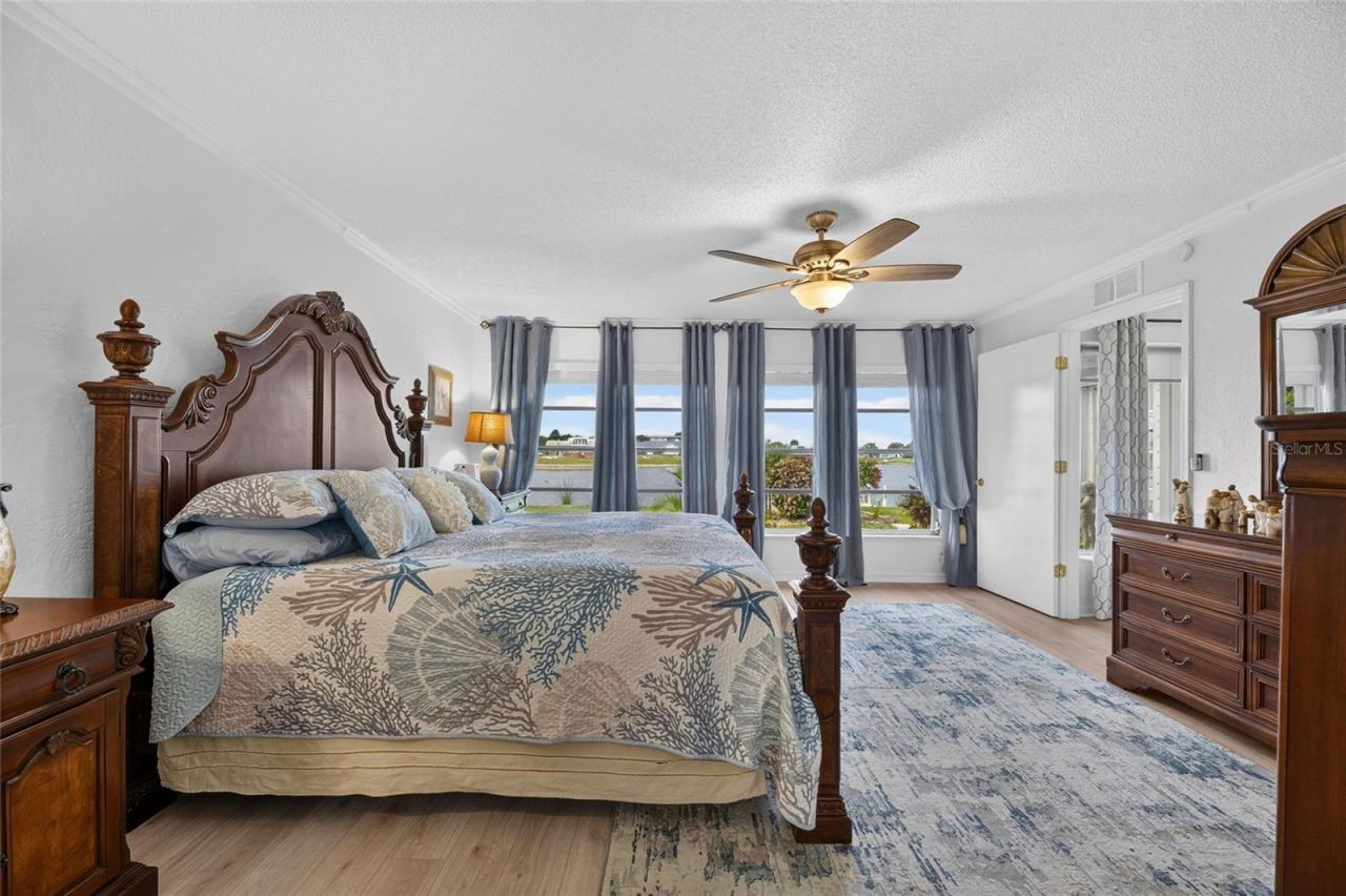 1516 New Bedford Drive , Sun City Center, FL 33573 Photo