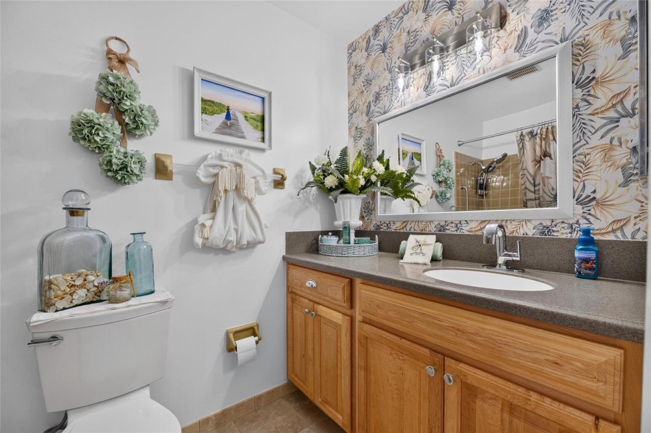 1516 New Bedford Drive , Sun City Center, FL 33573 Photo