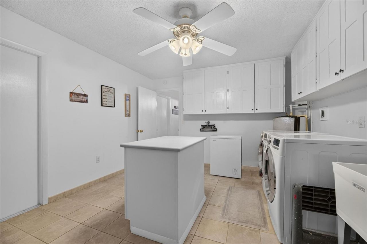 1516 New Bedford Drive , Sun City Center, FL 33573 Photo