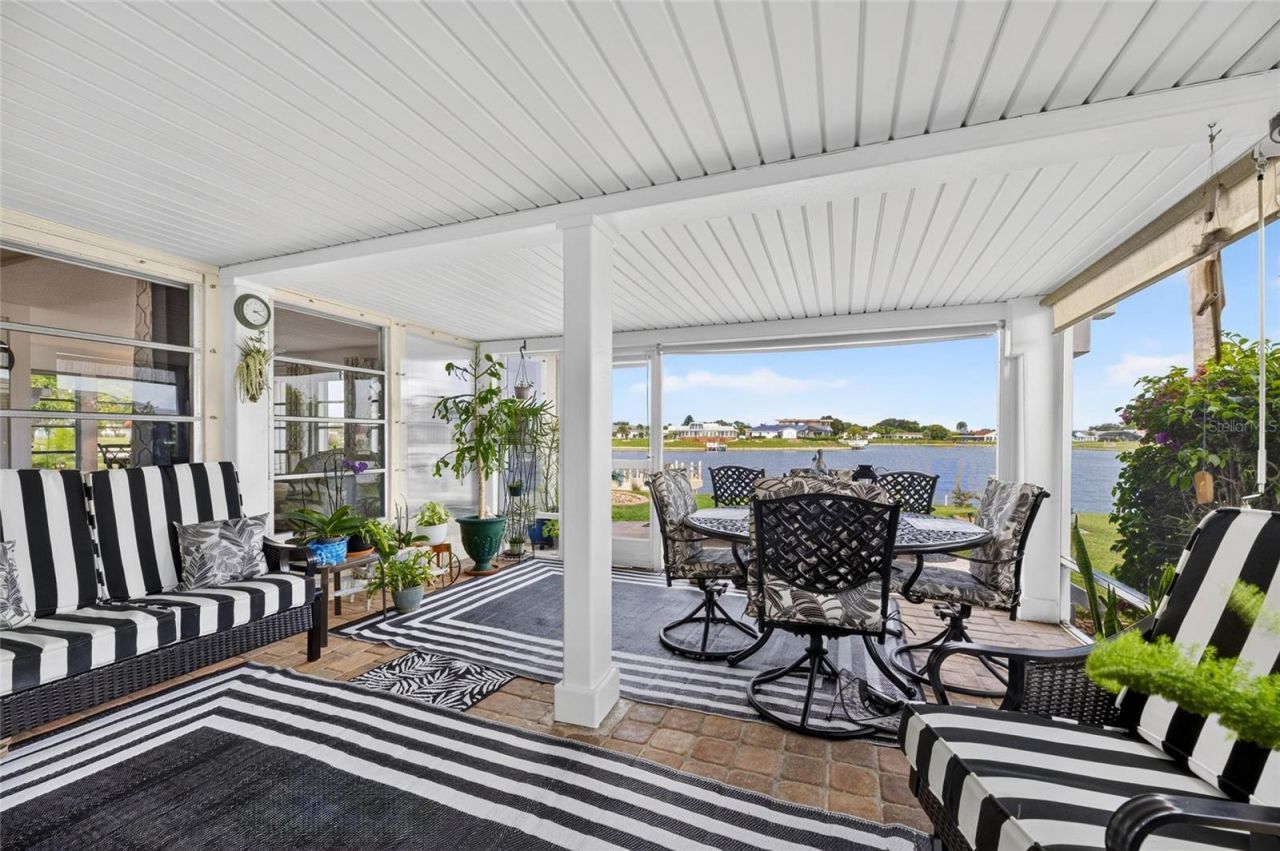 1516 New Bedford Drive , Sun City Center, FL 33573 Photo