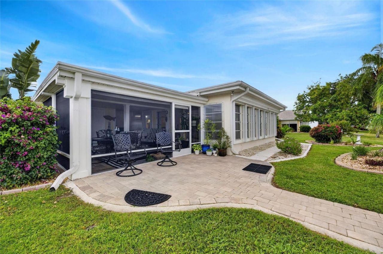 1516 New Bedford Drive , Sun City Center, FL 33573 Photo