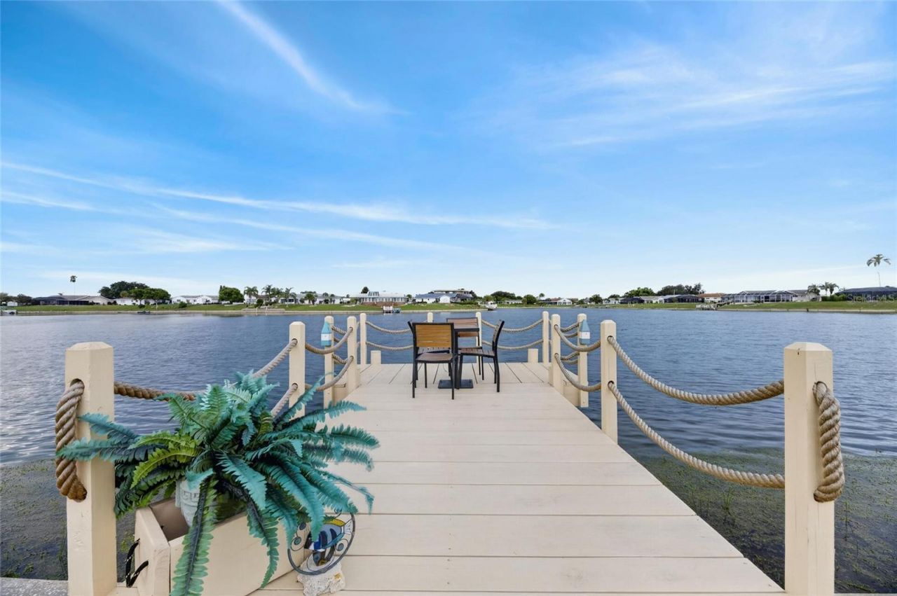 1516 New Bedford Drive , Sun City Center, FL 33573 Photo