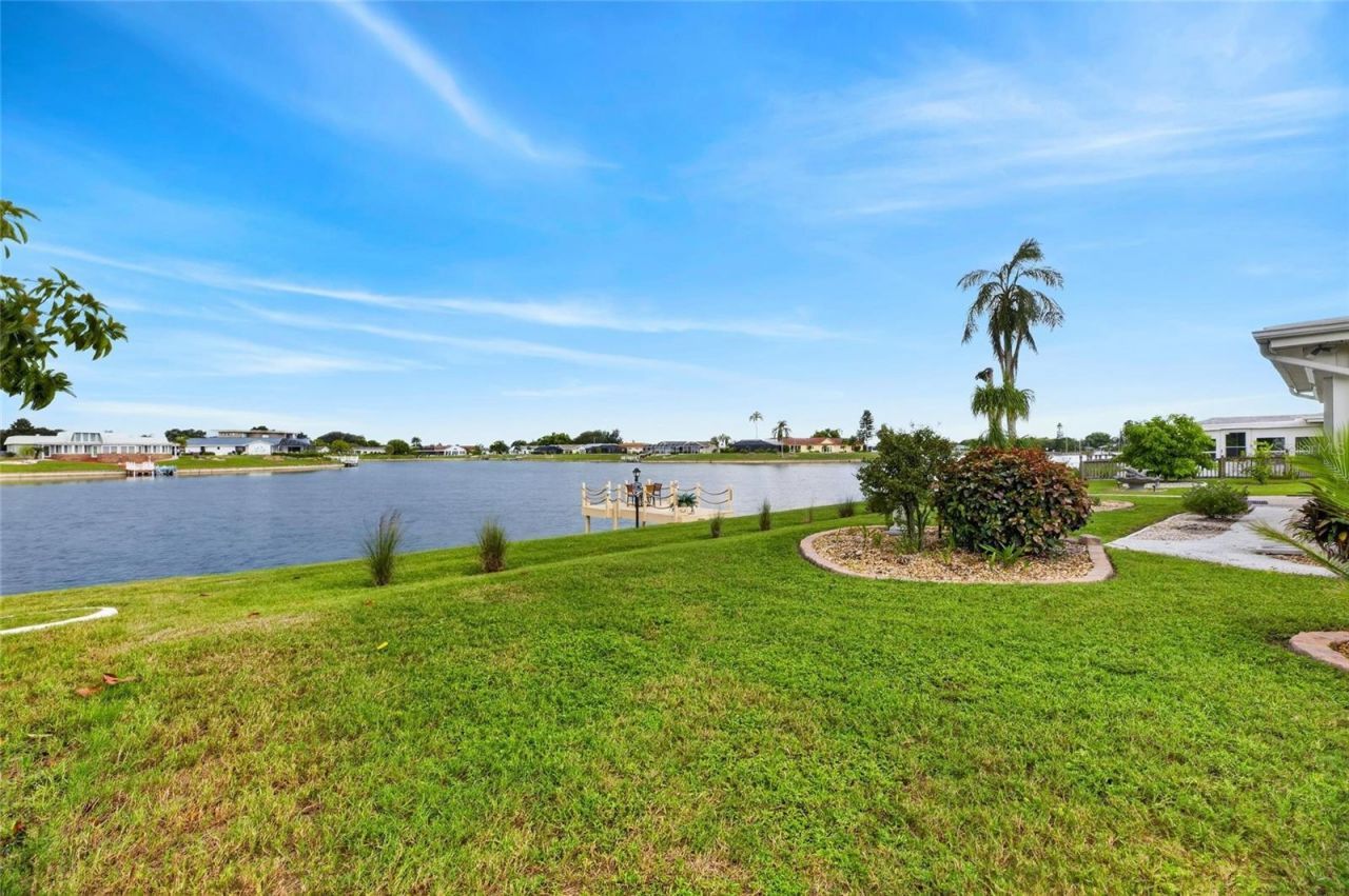 1516 New Bedford Drive , Sun City Center, FL 33573 Photo