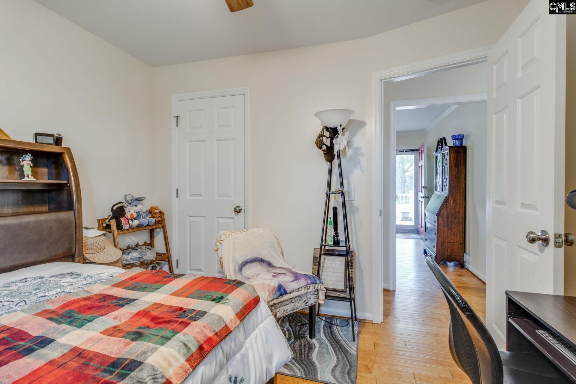 313 Centeridge Drive  Photo 12