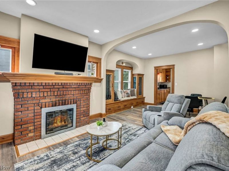 10823 Plymouth Avenue, Cleveland, OH 44125 Photo 7