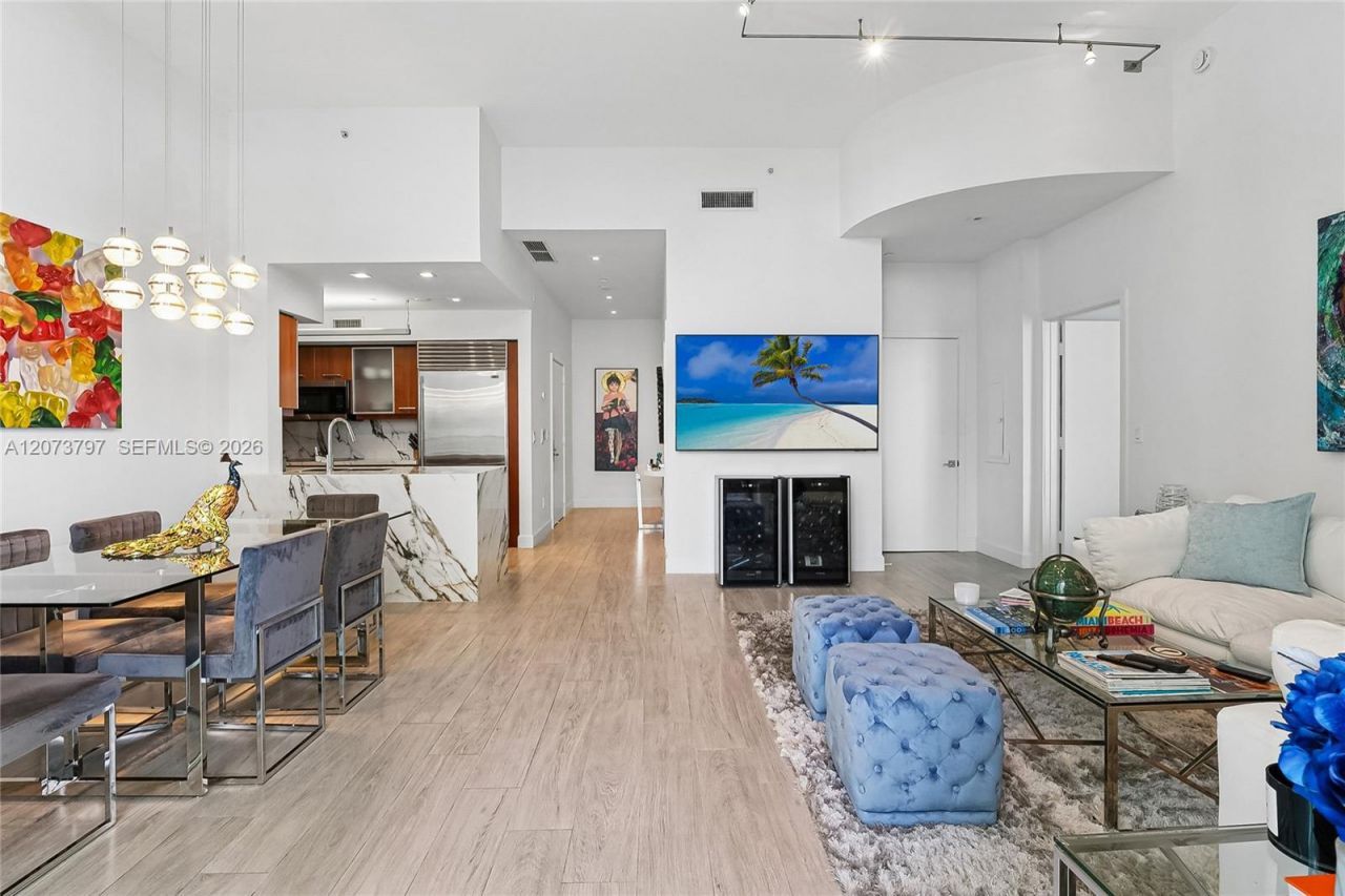 1331 Brickell Bay Dr , Unit 611, Miami, FL 33131 Photo