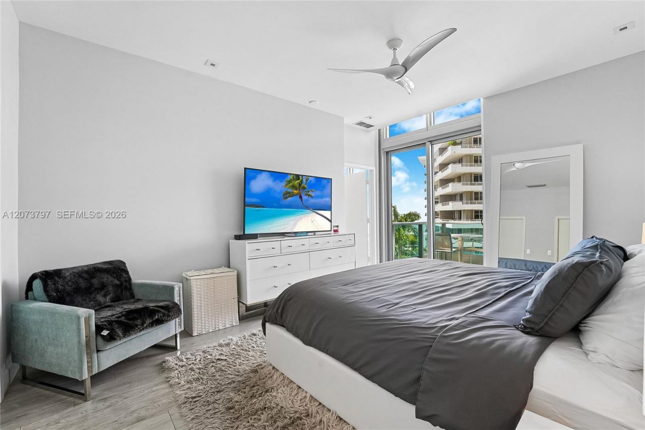 1331 Brickell Bay Dr , Unit 611, Miami, FL 33131 Photo