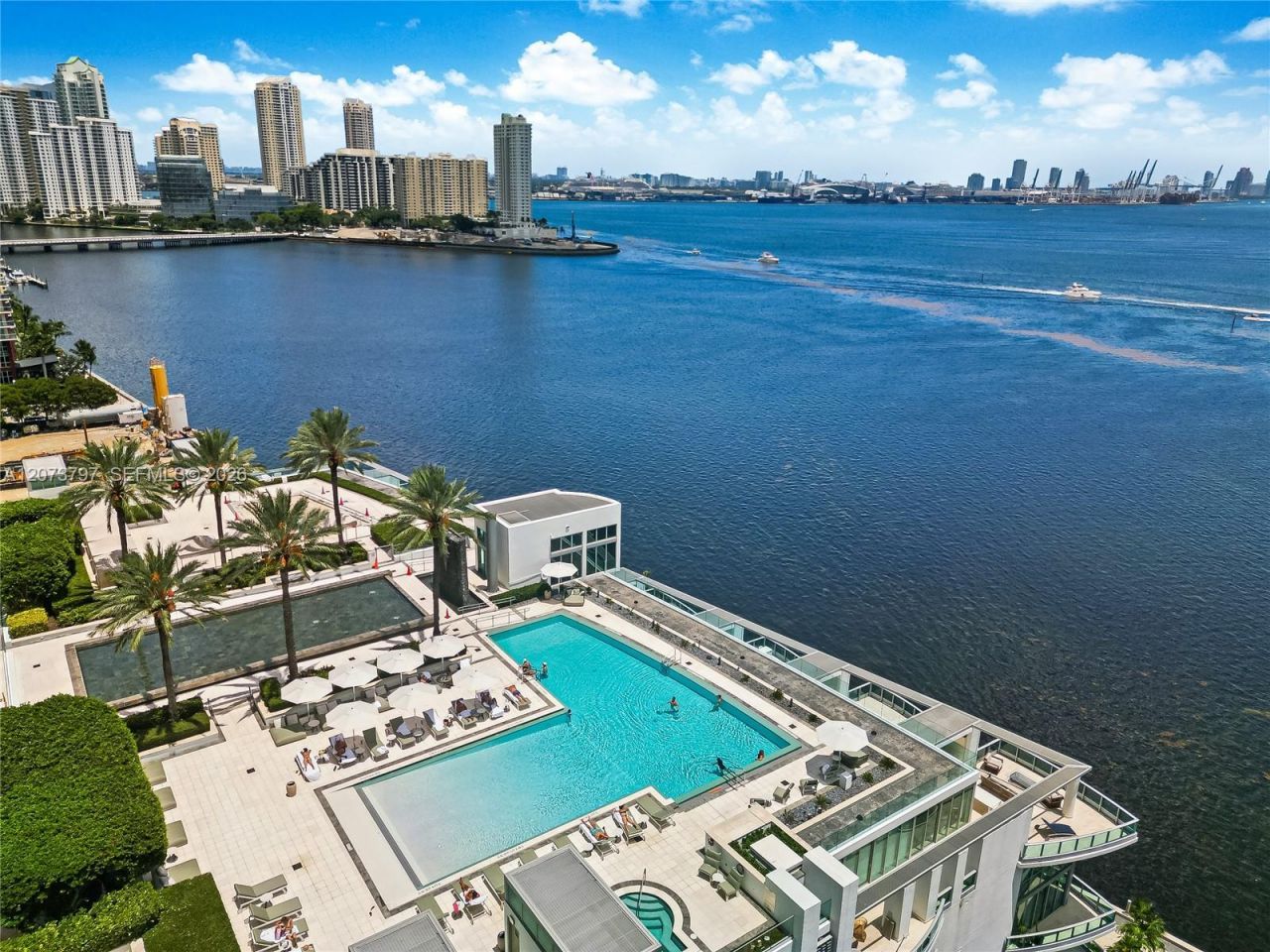 1331 Brickell Bay Dr , Unit 611, Miami, FL 33131 Photo