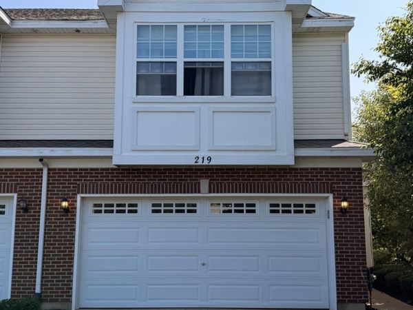 219 S Alder Creek Drive W, Romeoville, IL 60446